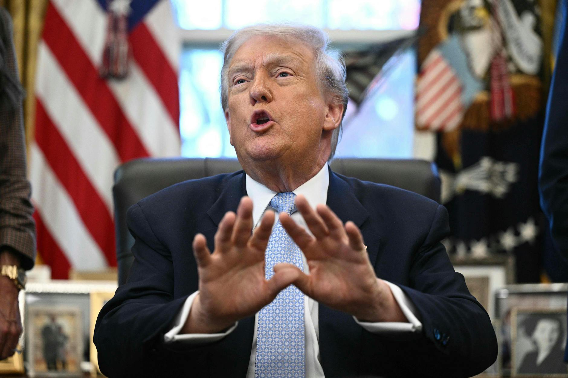 US-Präsident Donald Trump spricht am Montag im Weißen Haus