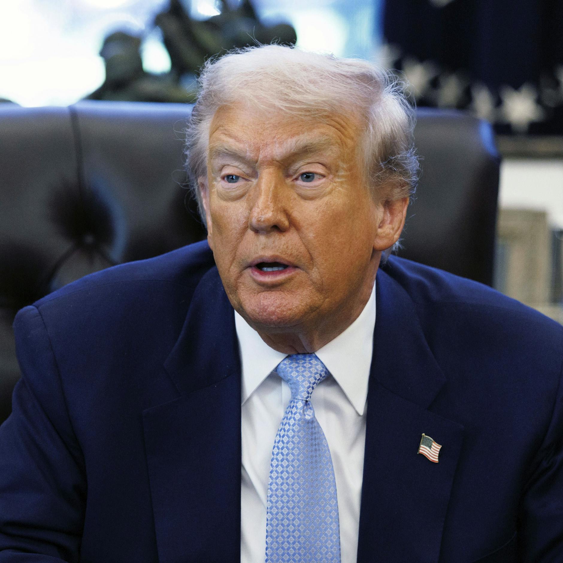 Image - Epstein-Akten: Donald Trump unterzeichnet Gesetz zur Veröffentlichung der Dokumente