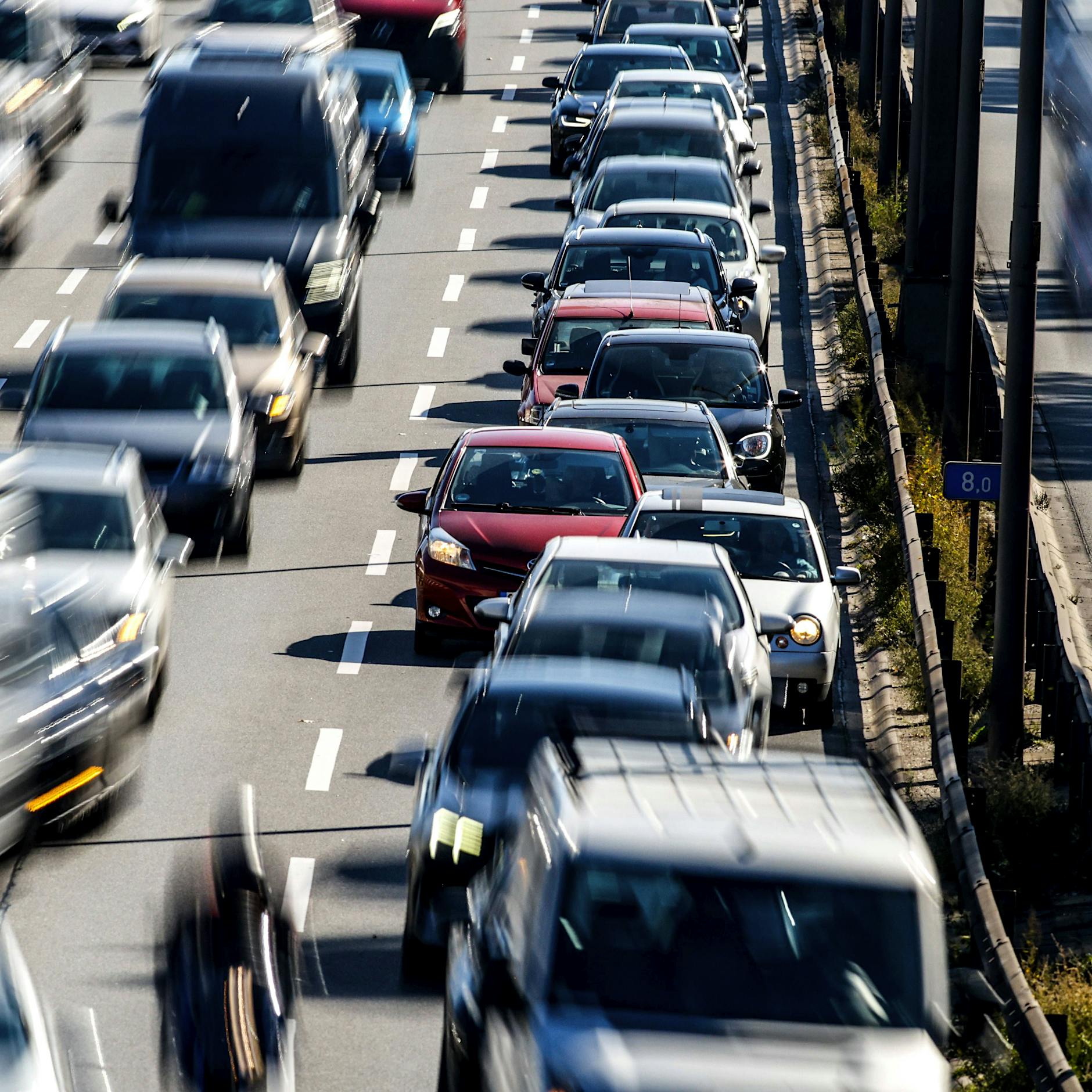 Blitz-Verkehr am Dienstag: Stau und Sperrungen in Berlin – hier wird’s eng!
