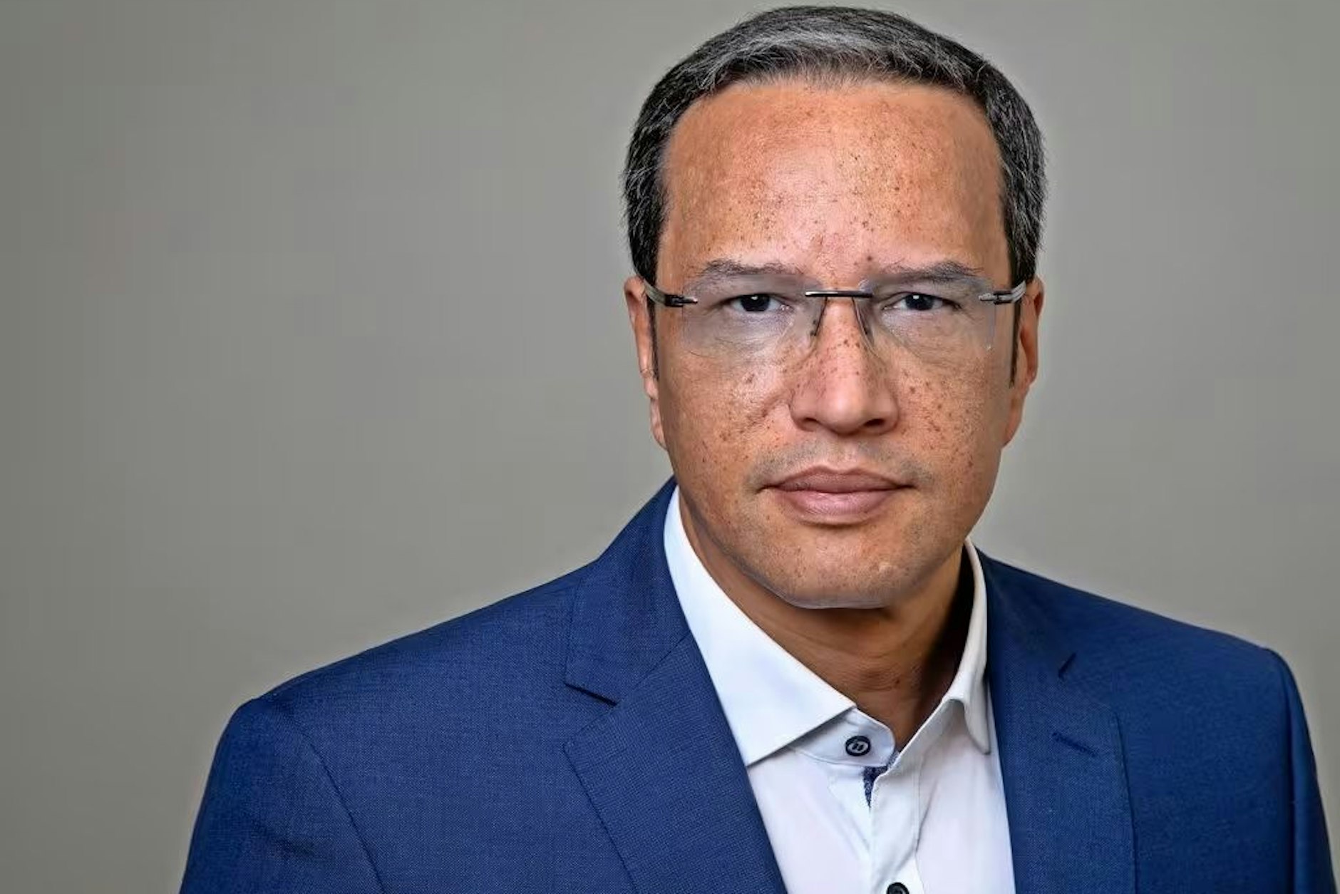 Jan Jacobi steht wegen seiner Äußerungen rund um eine angebliche polygame Hochzeit in der Kritik.