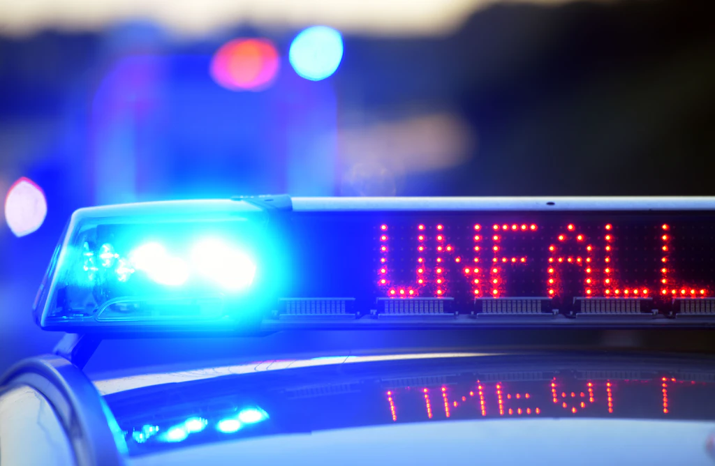 Serious accident on the A13: Three trucks collide - | Highway completely ...