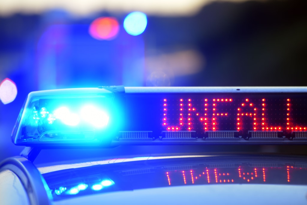 Schwerer Unfall auf der A13: Drei Lkw kollidieren – Autobahn komplett dicht