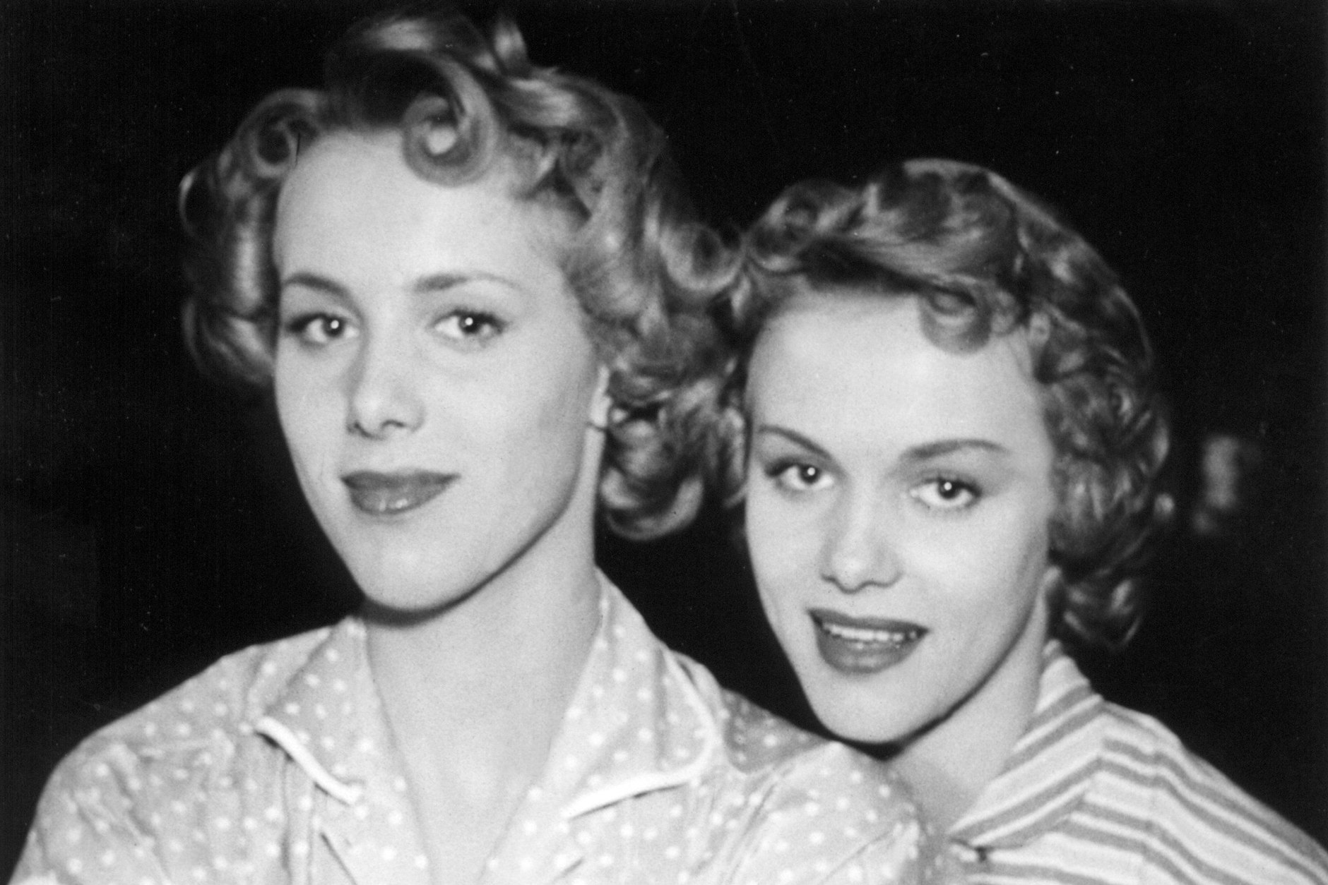 Alice und Ellen Kessler waren begnadete Entertainerinnen und standen ihr Leben lang gemeinsam auf der Bühne.