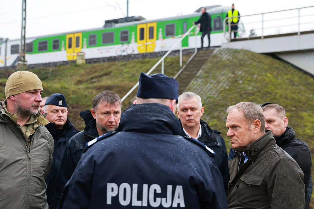 Nach Explosion auf Bahnstrecke in Polen: Zwei Ukrainer als Hauptverdächtige identifiziert