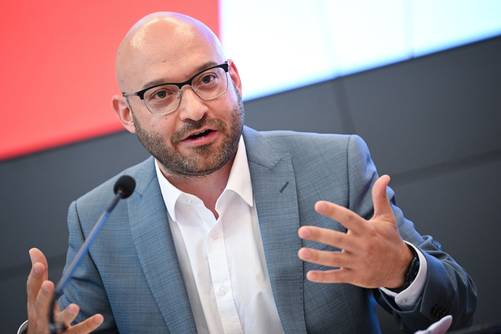 Parteiloser Innenminister Brandenburgs in SPD eingetreten