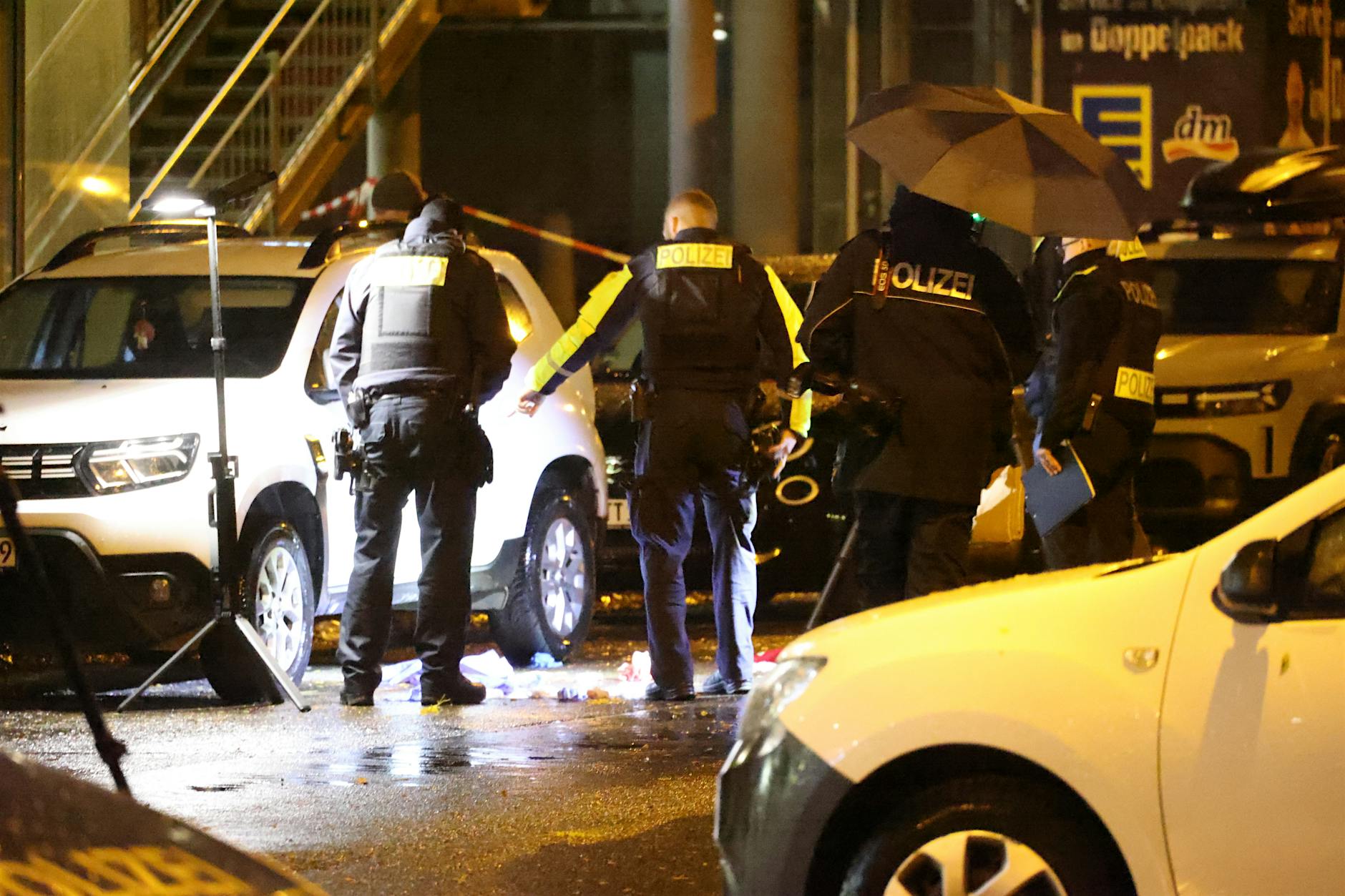 Horror in Lichtenberg: 29-Jähriger stirbt nach Schießerei vor Dönerladen