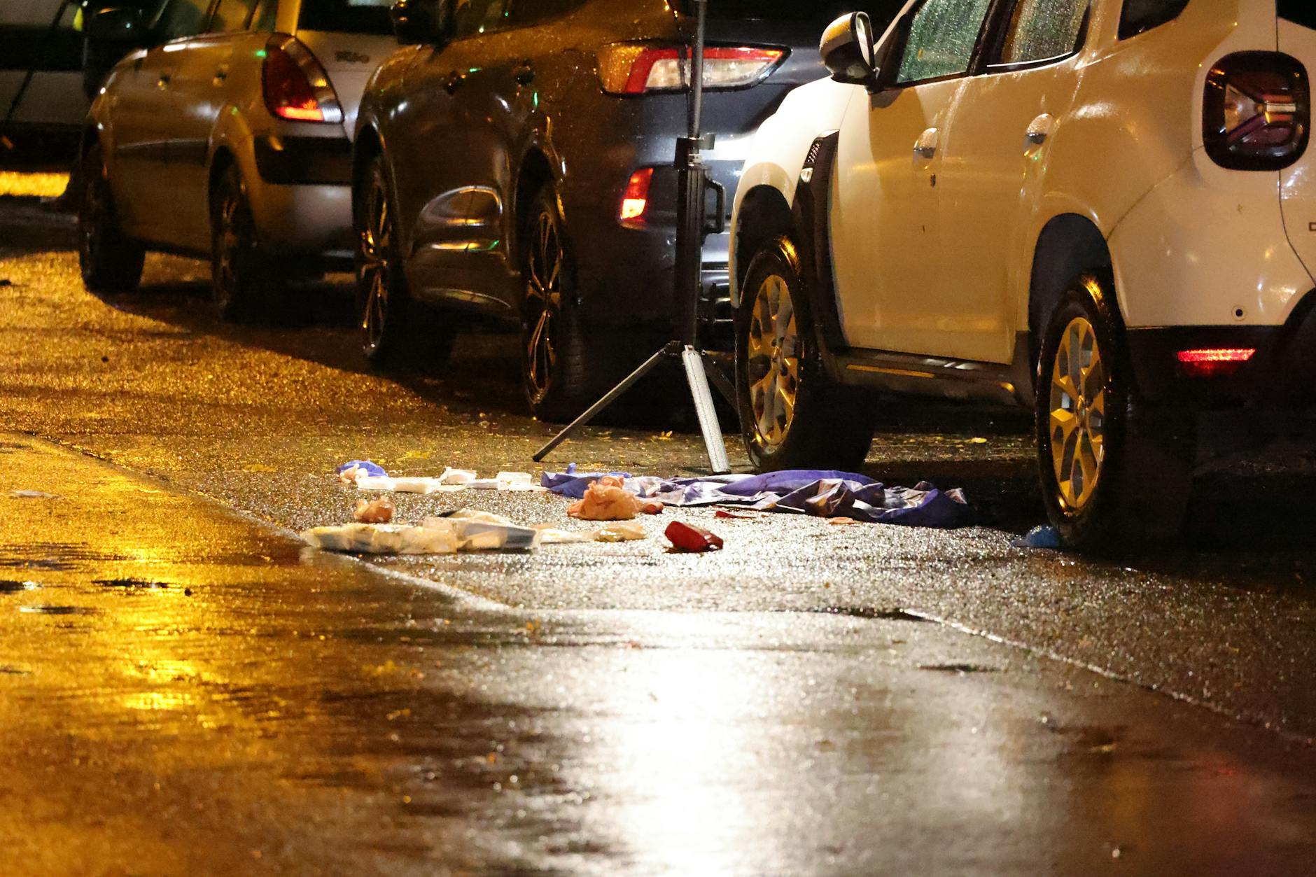 Eine Mordkommission der Berliner Polizei ermittelt wegen eines versuchten Tötungsdelikts.