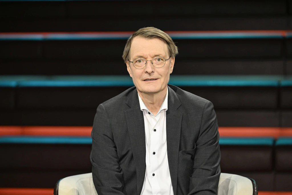 “That's a conspiracy theory”: Lauterbach attacks JU leader on “Lanz”
