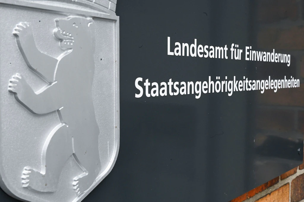 Berlin office revokes naturalization – man allegedly praised Hamas on ...