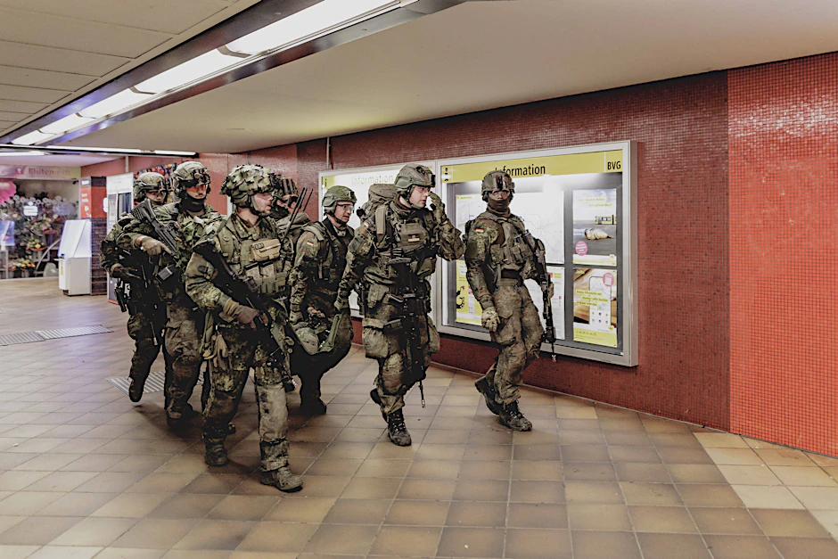 Die Bundeswehr will rund vier Milliarden Euro in Sachsen, Sachsen-Anhalt und Thüringen investieren. (Symbolbild)
