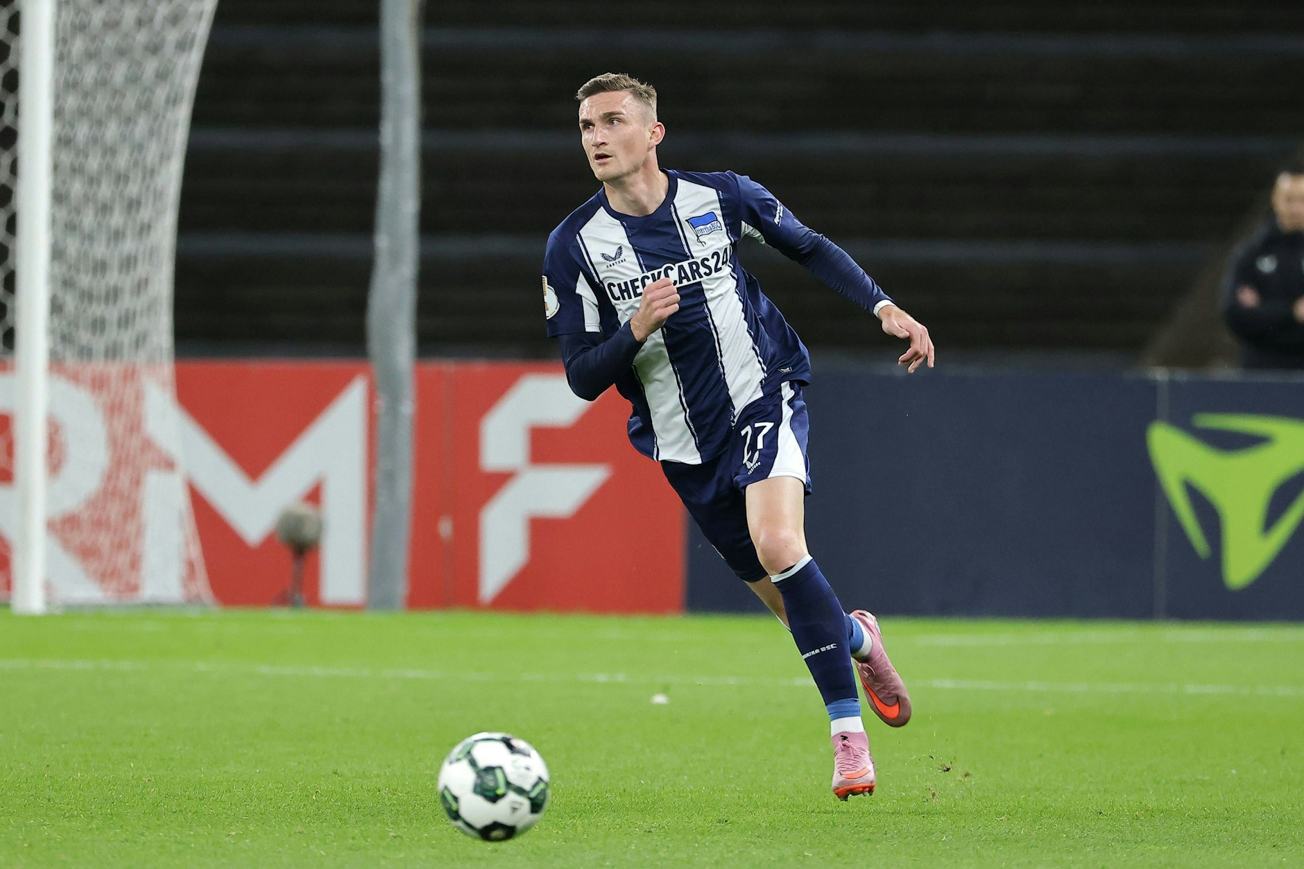 Hertha-Verteidiger Niklas Kolbe dreht nach seinen überstandenen Rippenbrüchen jetzt auf.