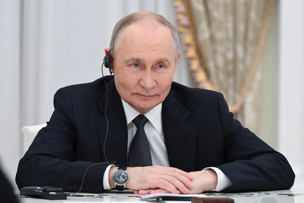 Putin weitet Repressionen aus: Exilopposition und Z-Blogger im Visier