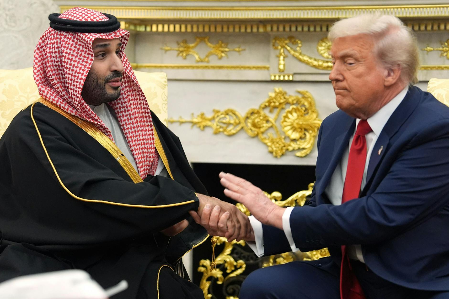 US-Präsident Donald Trump trifft den saudi-arabischen Kronprinzen Mohammed bin Salman im Oval Office des Weißen Hauses.