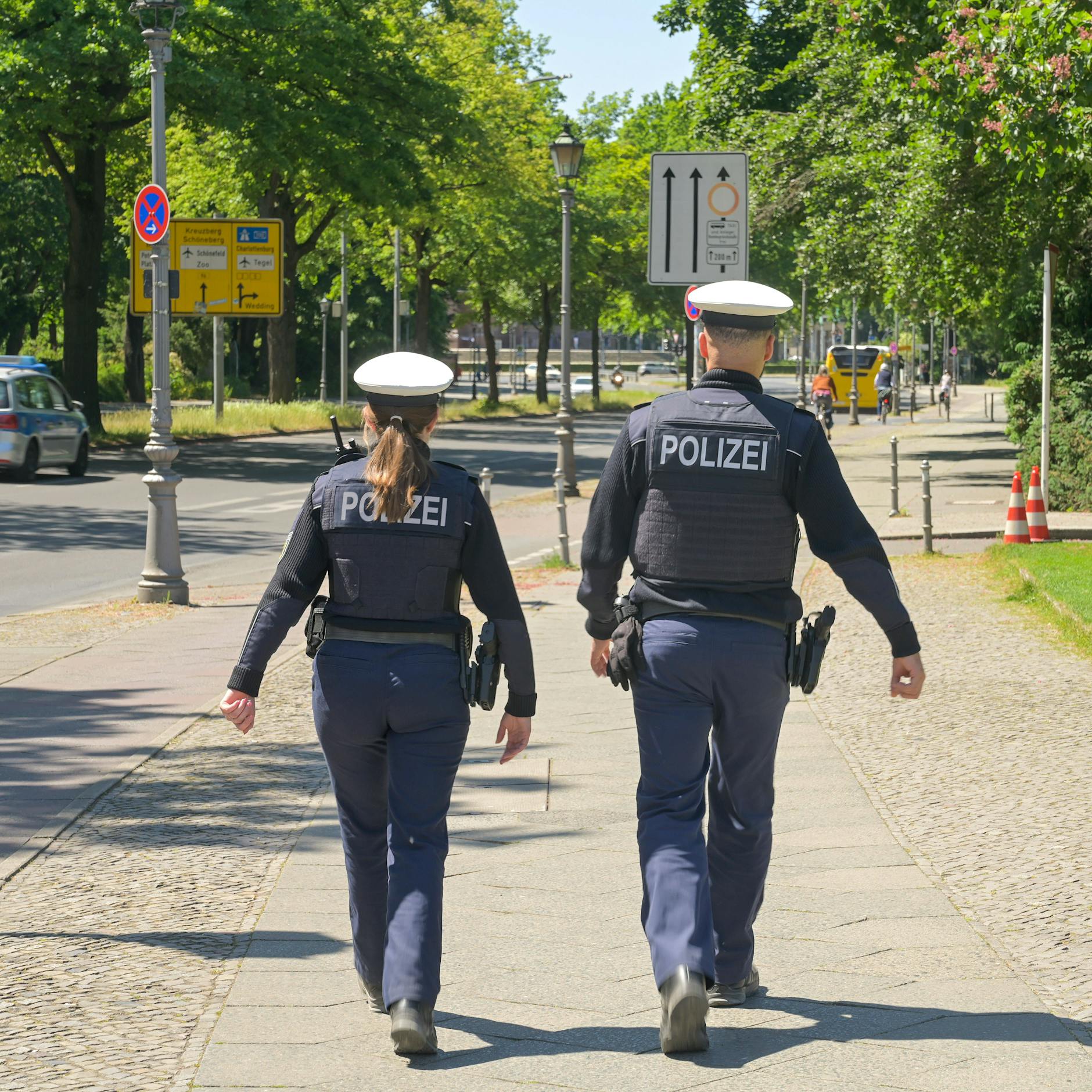 Karlsruhe urteilt: Berliner Beamte haben jahrelang zu wenig Gehalt bekommen