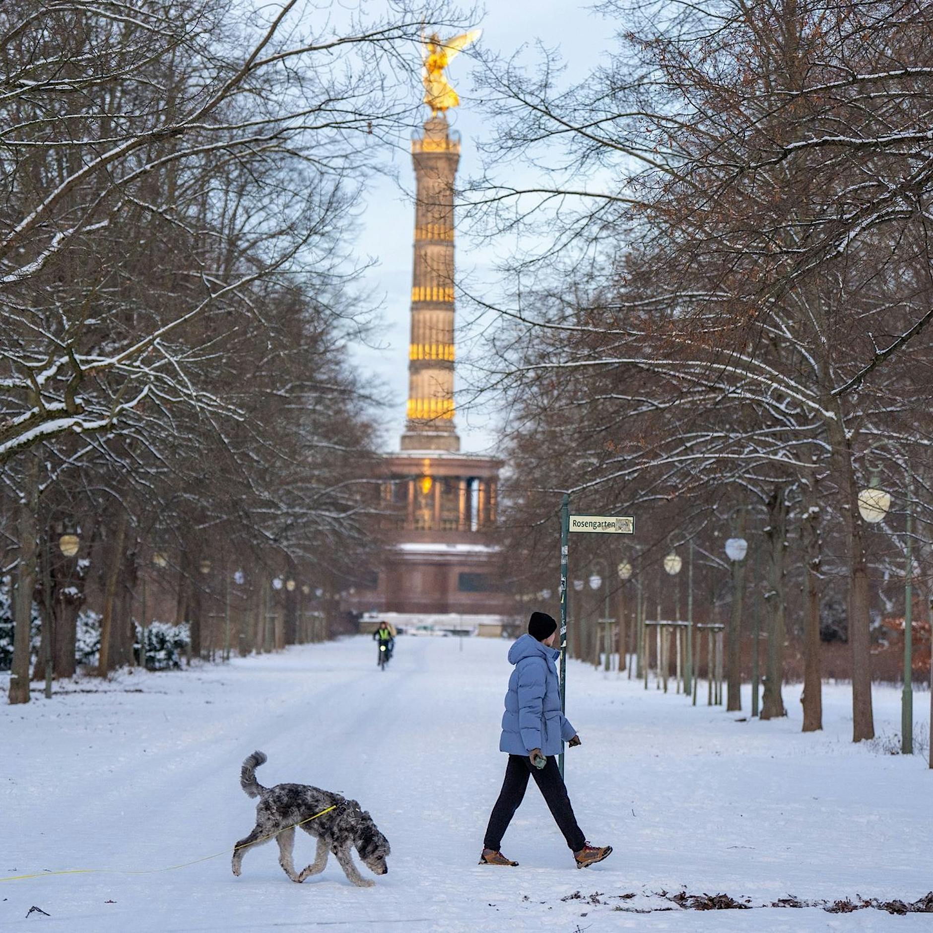 Schnee und Frost in Berlin: Ein Kontrast zur aufgeheizten Klimapanik?
