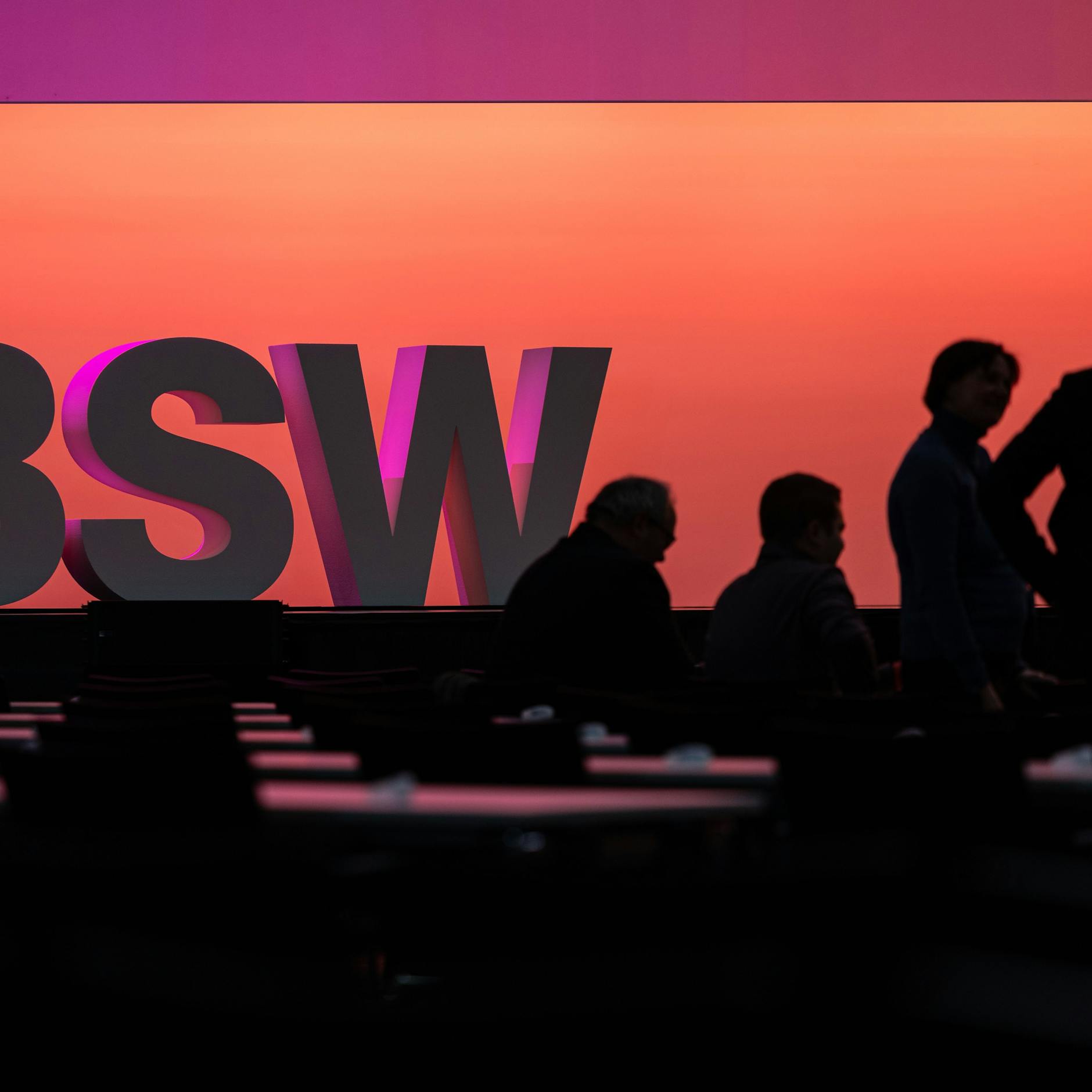 Image - Die Brandmauer ist tot – aber keiner will es zugeben