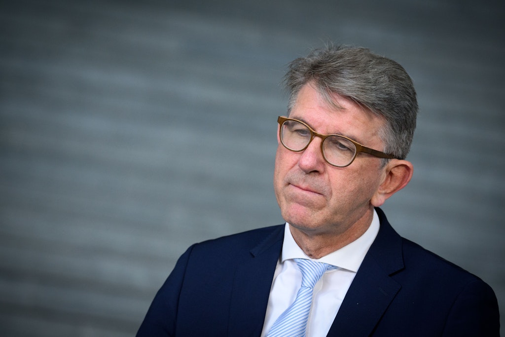 Kulturstaatsminister gibt temporär Anteile an der Weimer Media Group ab