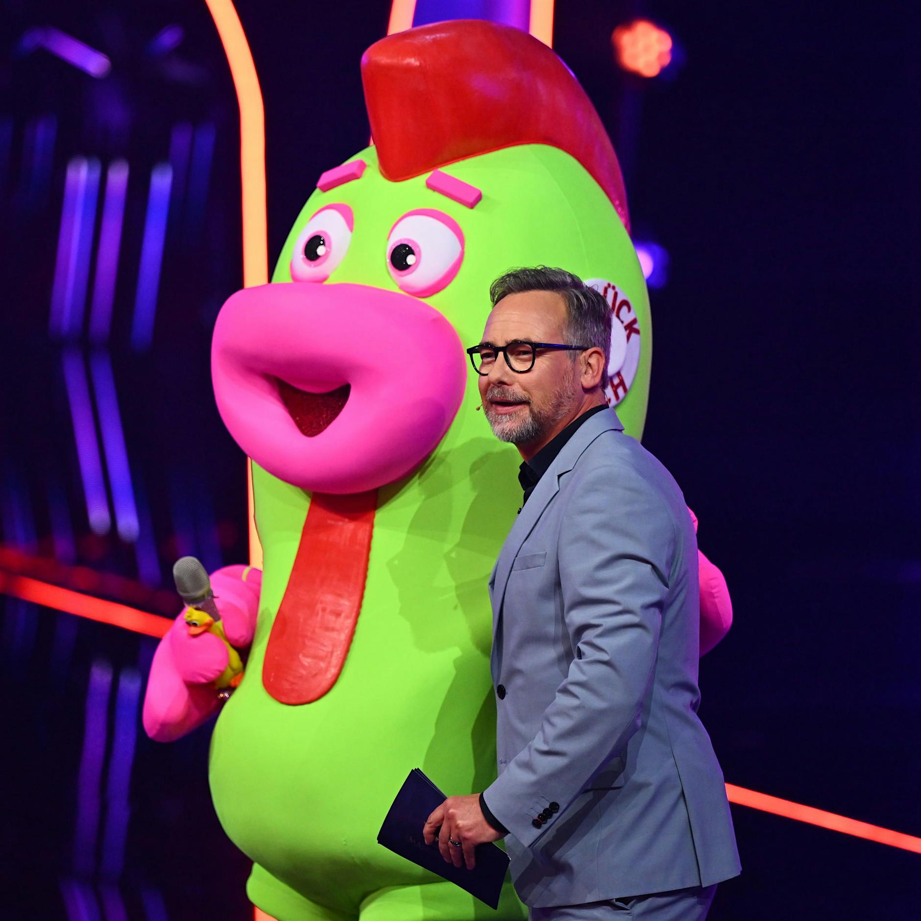 Irrer Verdacht um Quietsch bei „The Masked Singer“: Sie steckt im Kostüm!