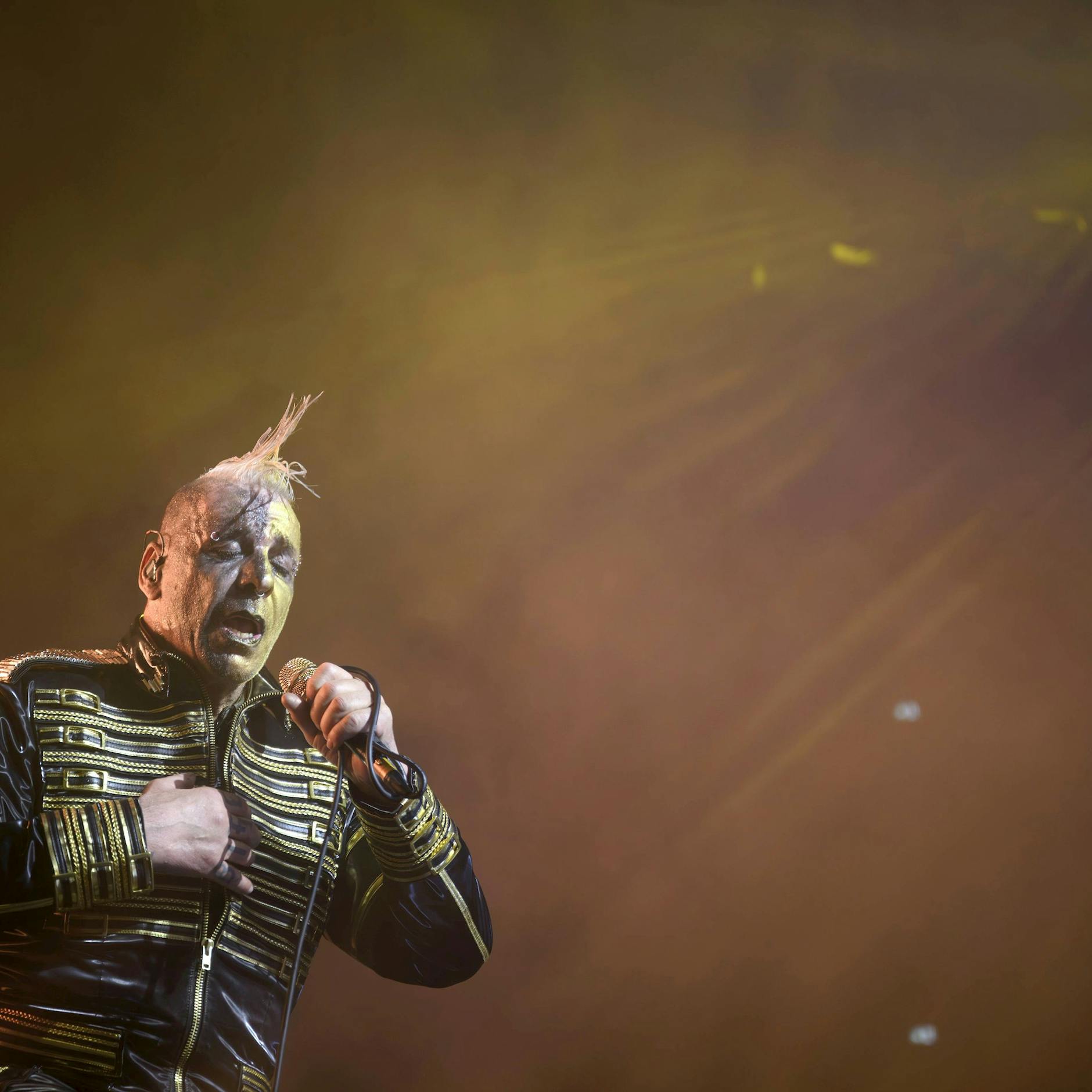 Image - Nach Aufruhr in Deutschland: Till Lindemanns „100 Gedichte“ erscheinen in Frankreich