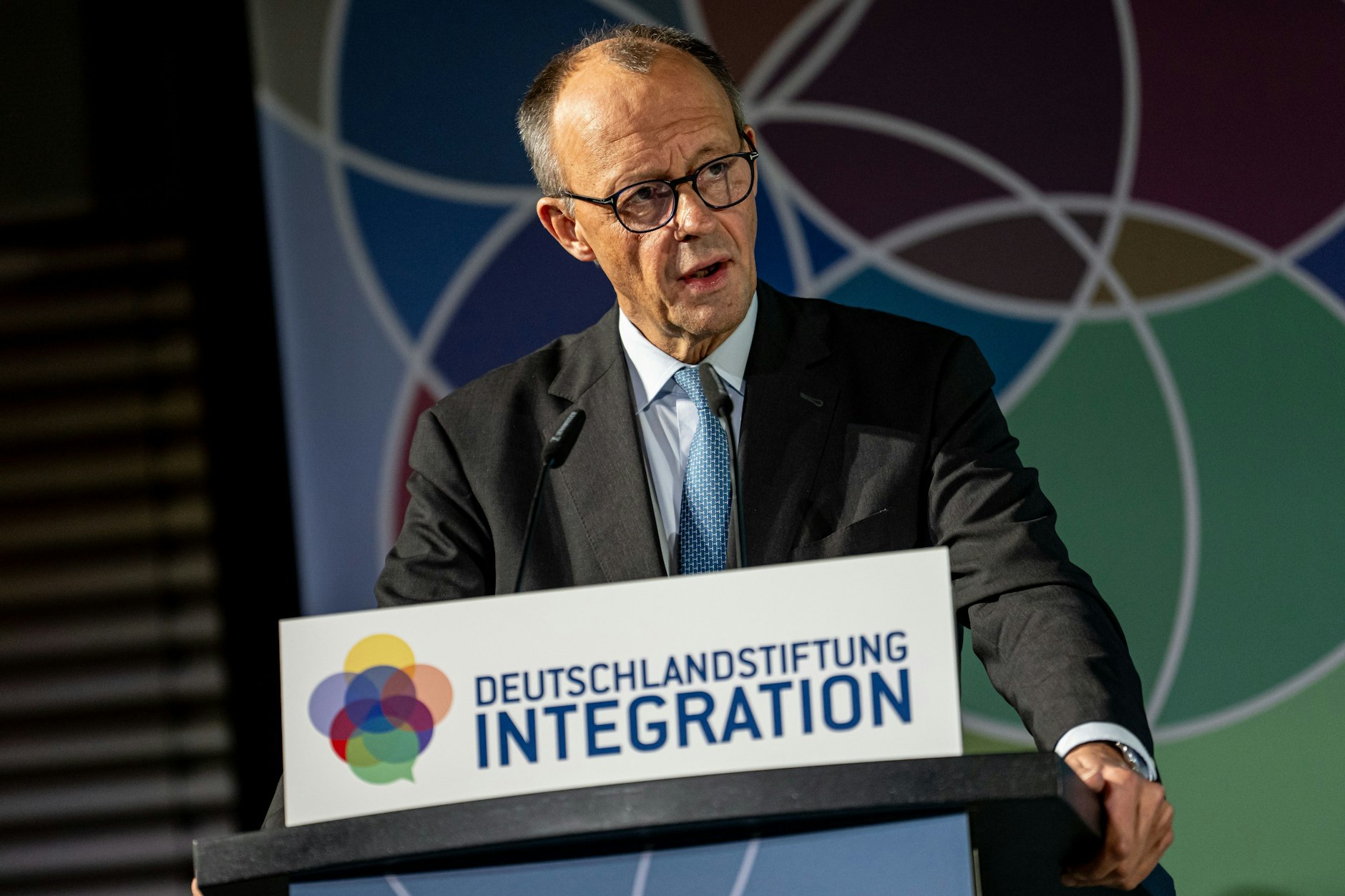 Bundeskanzler Friedrich Merz (CDU) am Mittwoch bei der Verleihung des Talisman-Preises für gesellschaftlichen Zusammenhalt der Deutschlandstiftung Integration