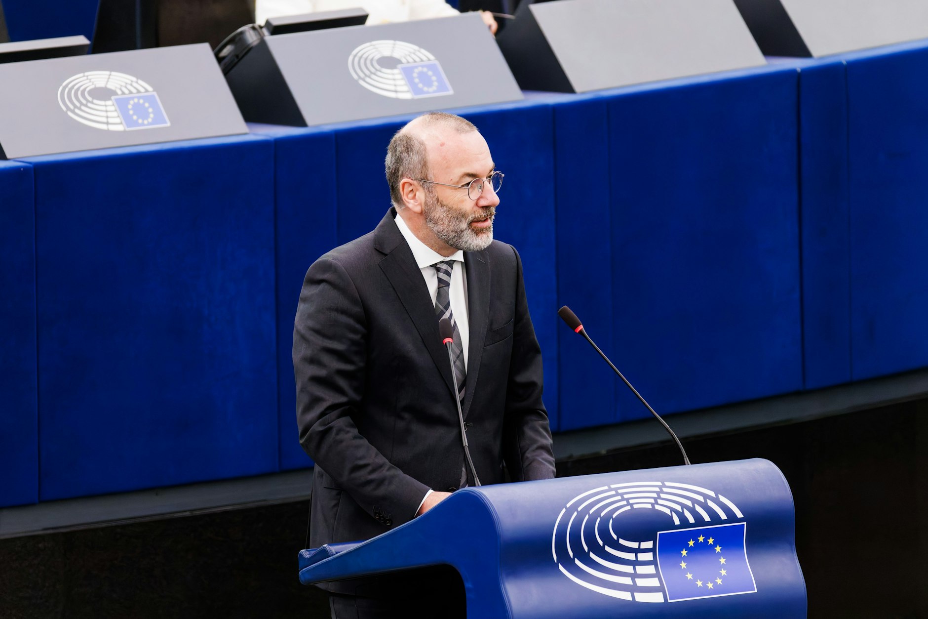 Manfred Weber (CSU), ist der Fraktionsvorsitzende der Fraktion EVP.