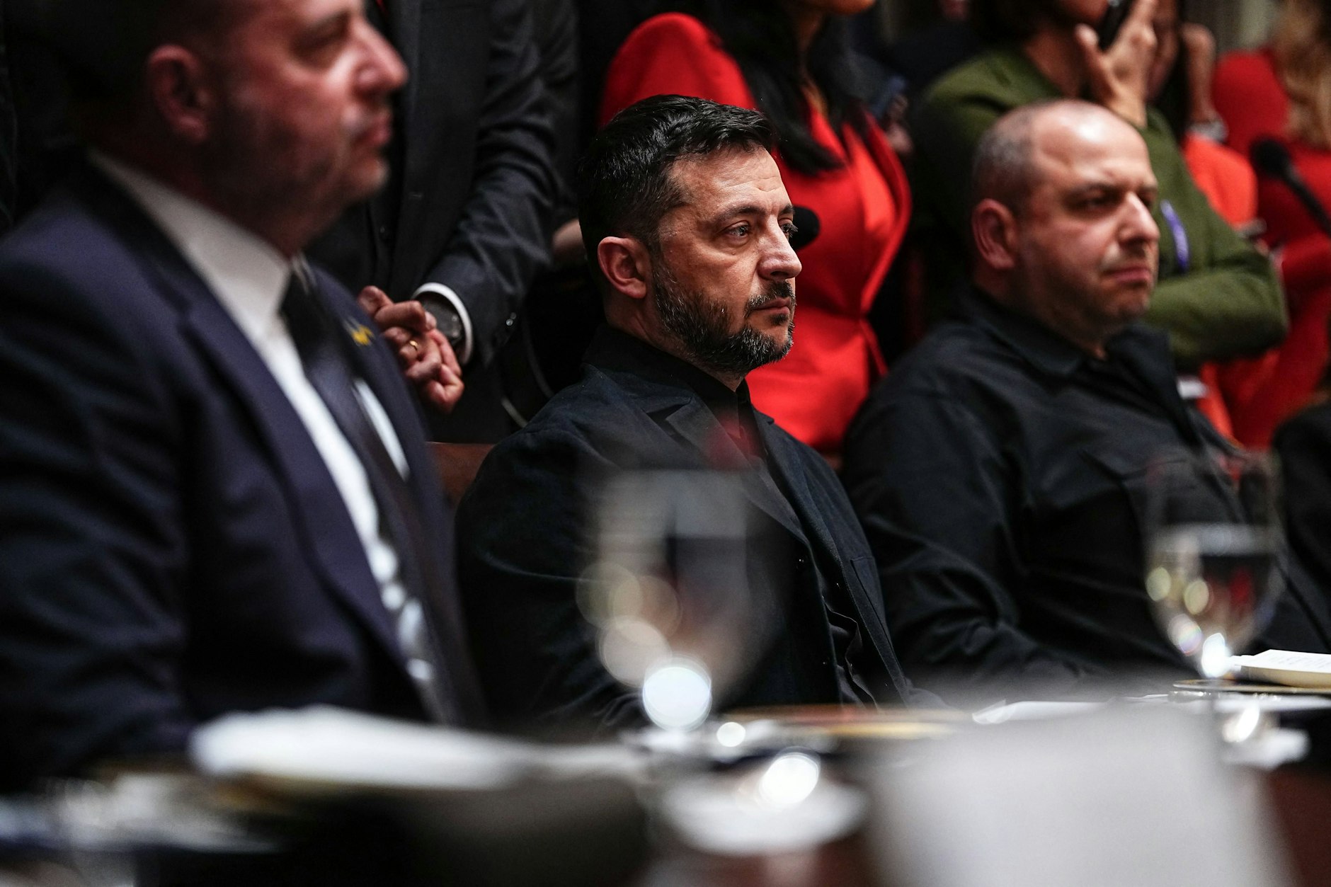 Selenskyj mit seinen Vertrauten Andrij Jermak und Rustem Umjerow