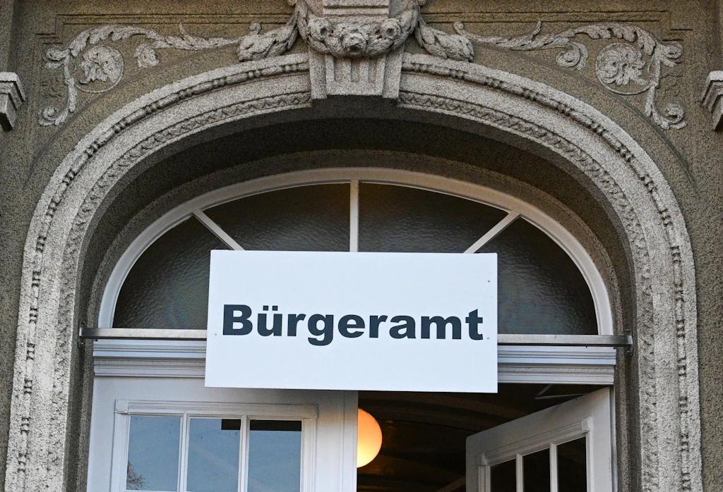 Bürgeramt Reinickendorf: Dokumente gibt es jetzt auch außerhalb der Öffnungszeiten