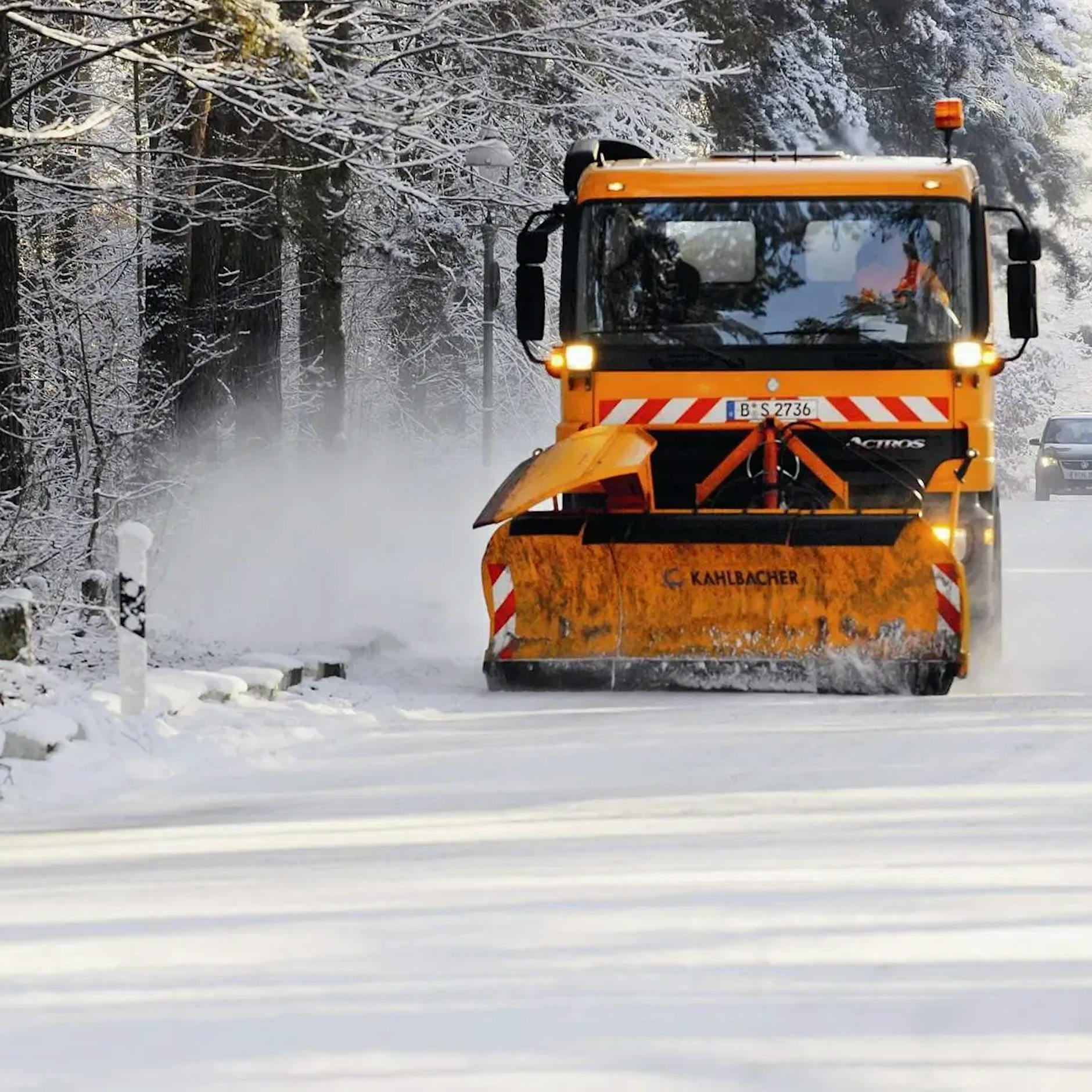 In Berlin wird's glatt! Darf man Salz streuen? Die wichtigsten Fragen