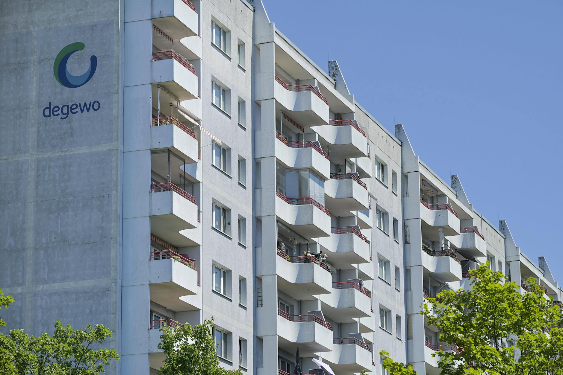 Schock für 90.000 Berliner Haushalte: Ab Januar steigt wieder die Miete!