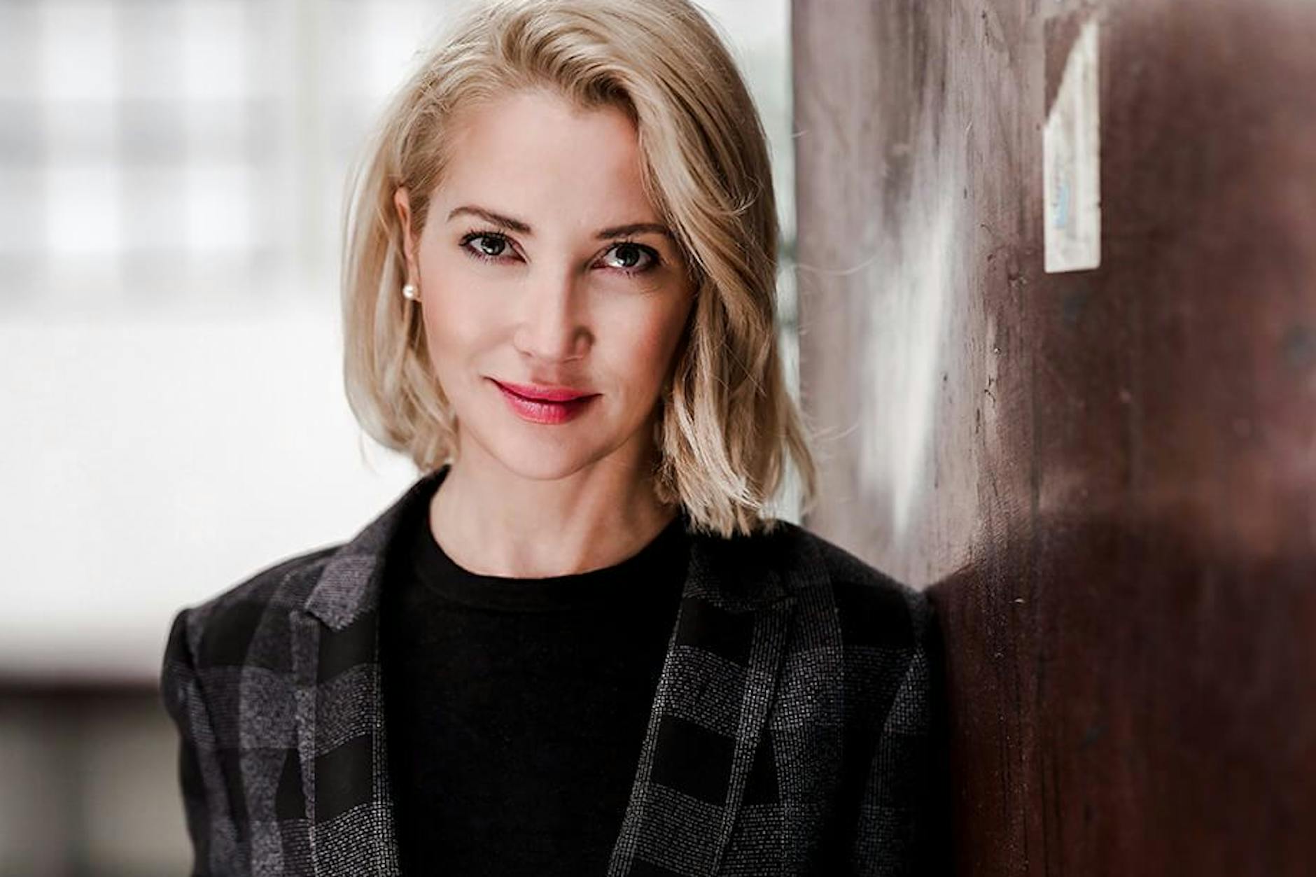 Gewalt gegen Frauen eskaliert! Iris Brand: „Jede kann die Nächste sein“