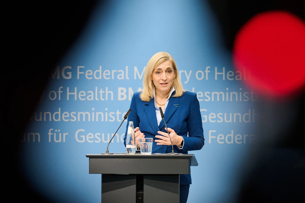 Nina Warken (CDU), Bundesministerin für Gesundheit, wollte mit dem Sparpaket die Kassenbeiträge stabil halten.