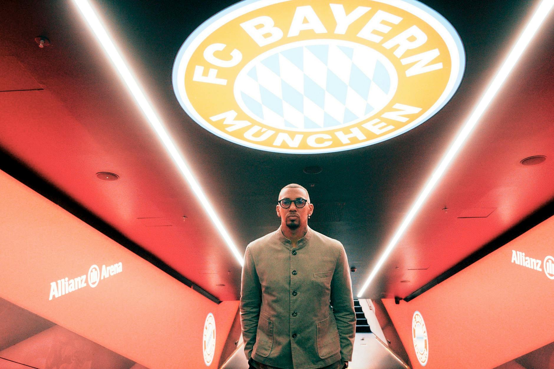 Nochmal Mittelpunkt: Jérôme Boateng bei den Dreharbeiten zur Doku-Serie über ihn selbst.