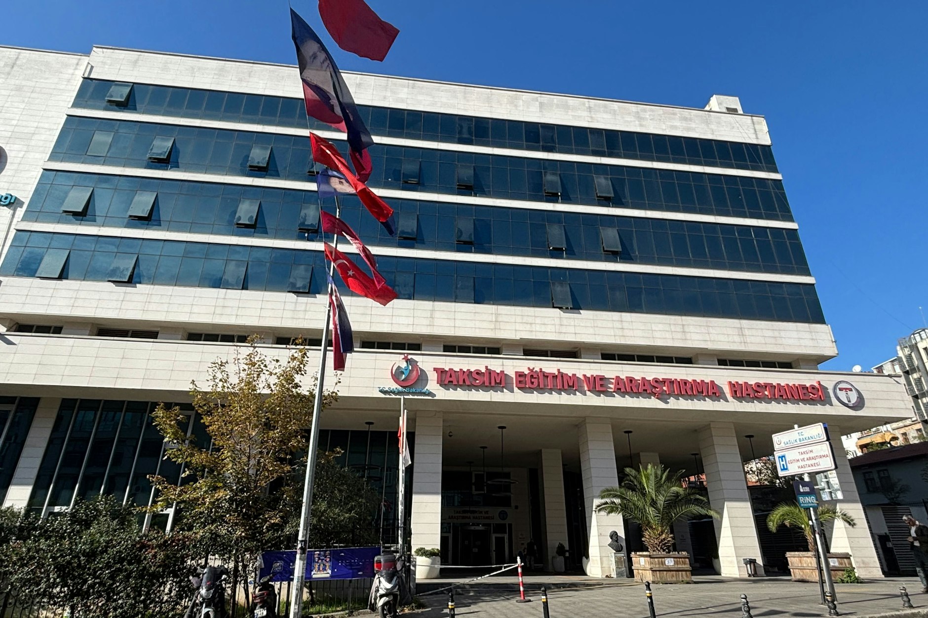 Das Taksim-Krankenhaus in Istanbul: Hier wurde die Familie aus Hamburg behandelt.