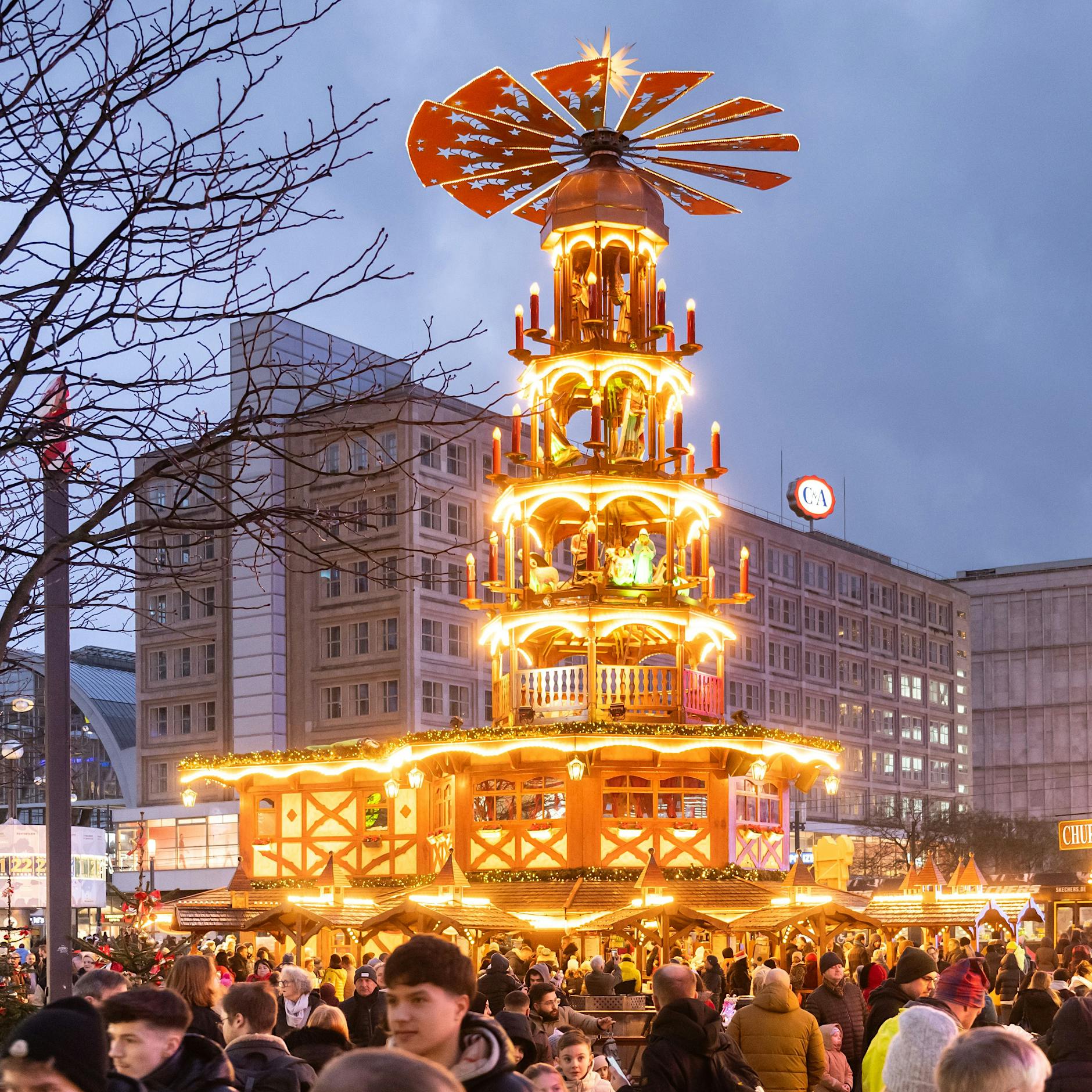 Irrer Schwindel: Besucher suchen Weihnachtsmarkt, den es gar nicht gibt!