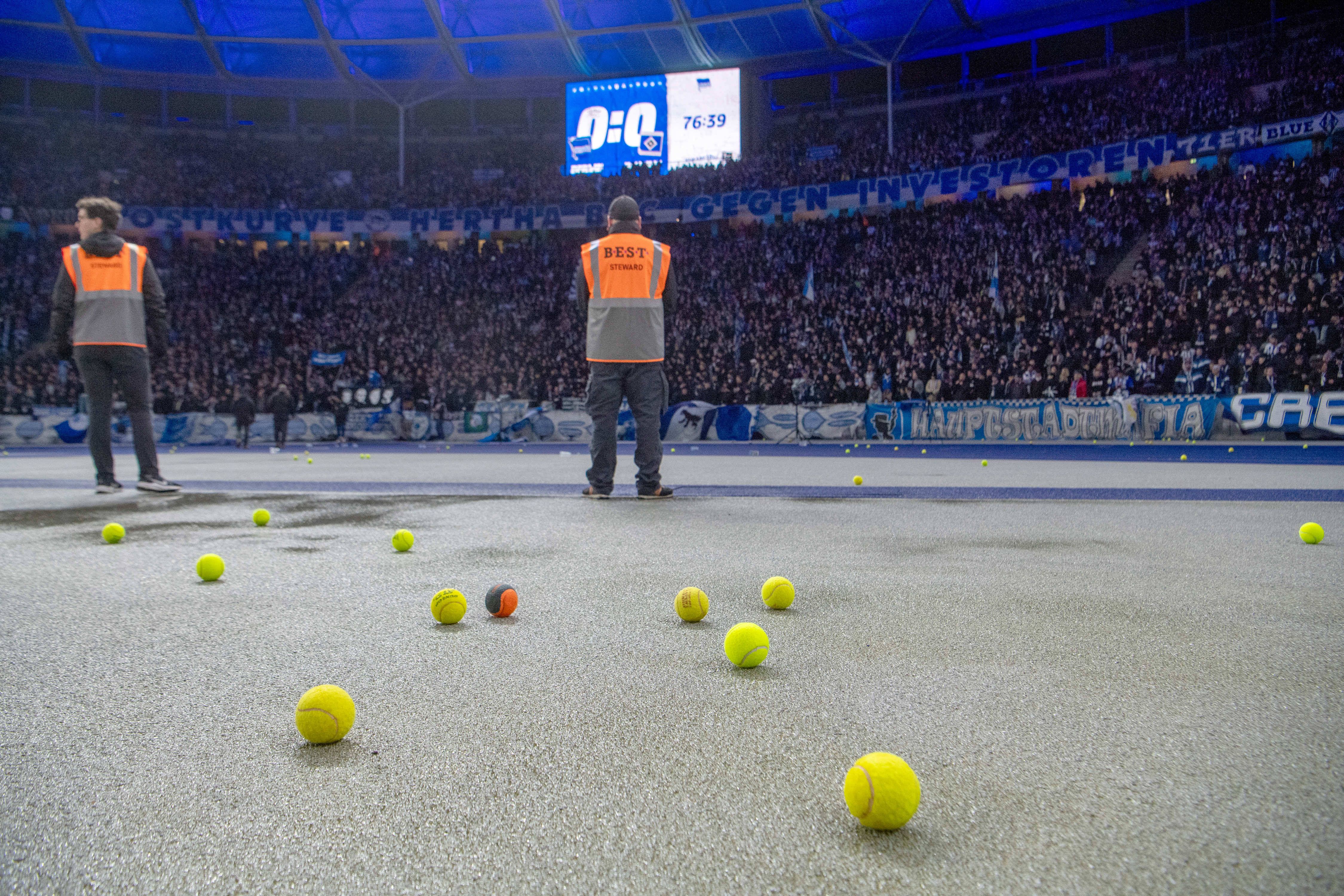 Image - Neuer Fan-Protest: Gibt es wieder Tennisballschlachten in den Stadien?