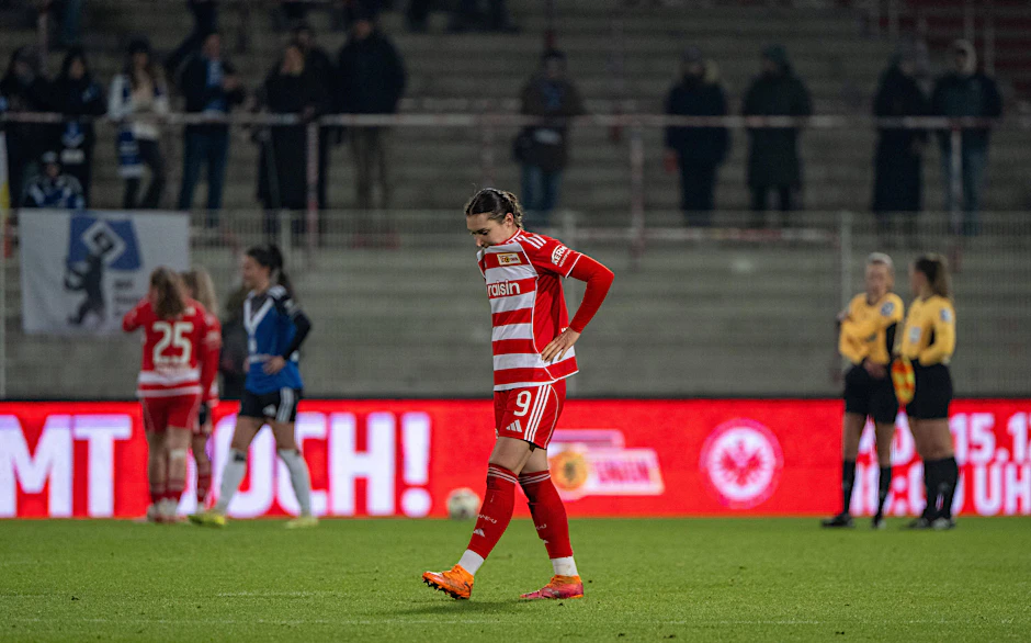 Enttäuscht: Beim 1:1 zwischen dem 1. FC Union Berlin und dem Hamburger SV ließ auch die Torschützin Sophie Weidauer einige Chancen aus.