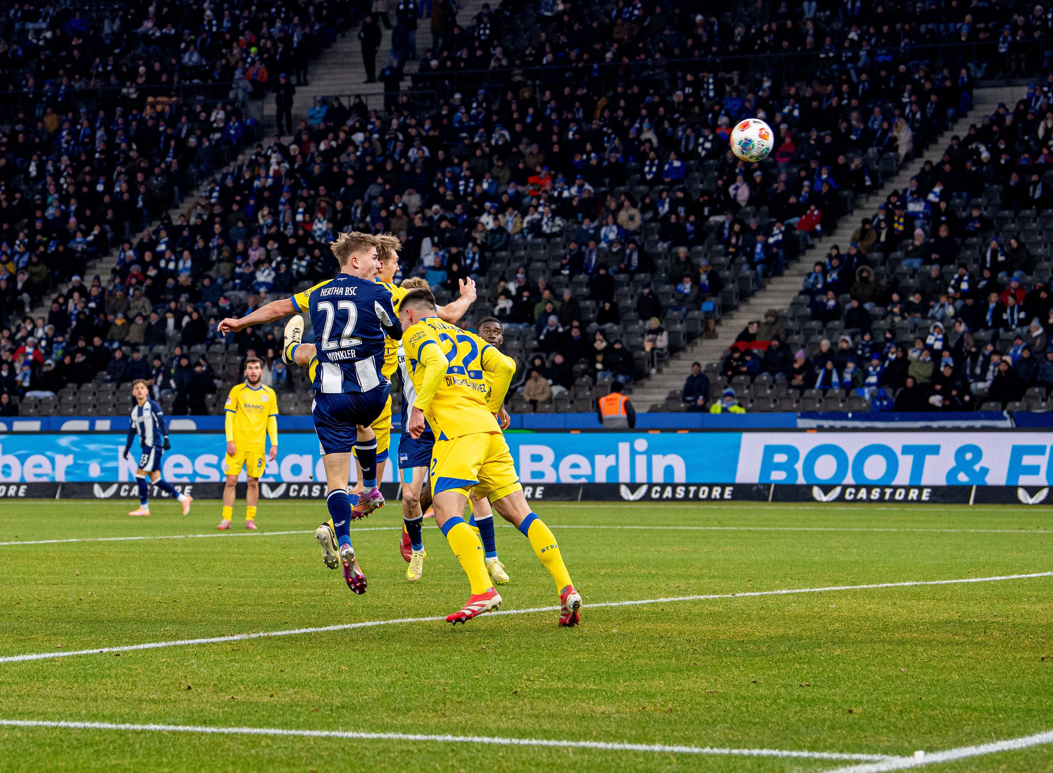 Image - Hertha-Torschütze Winkler scherzt: „Ich bin das geheime Kopfballungeheuer“