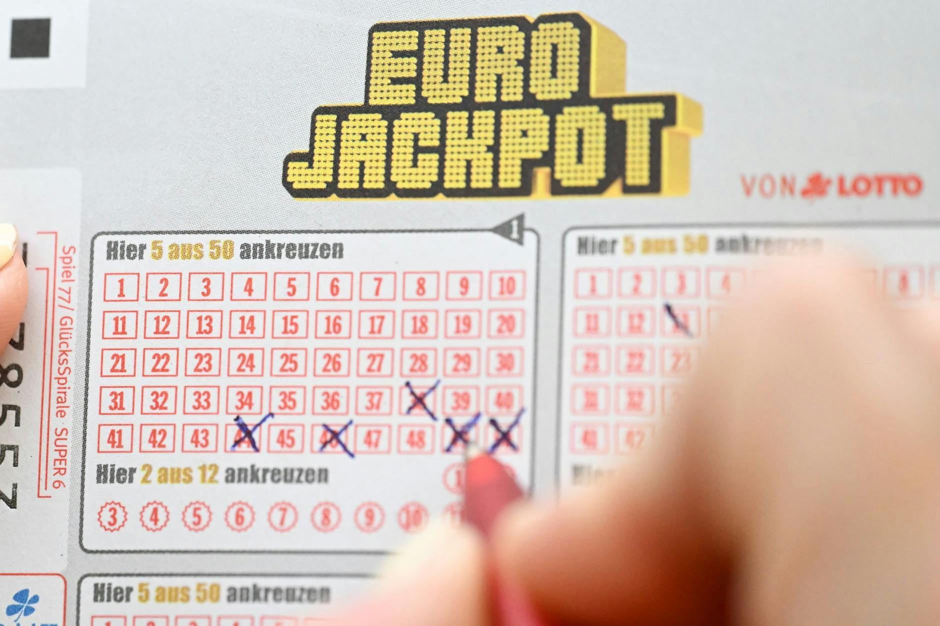Was für ein Glück! Fünf Spieler aus dem Süden Deutschlands erwischten am Freitag die richtige Kombination beim Eurojackpot.