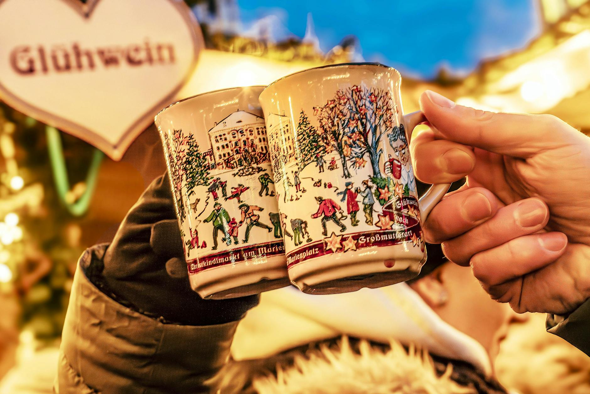 Glühweintasse mitnehmen? Das sagt das Gesetz