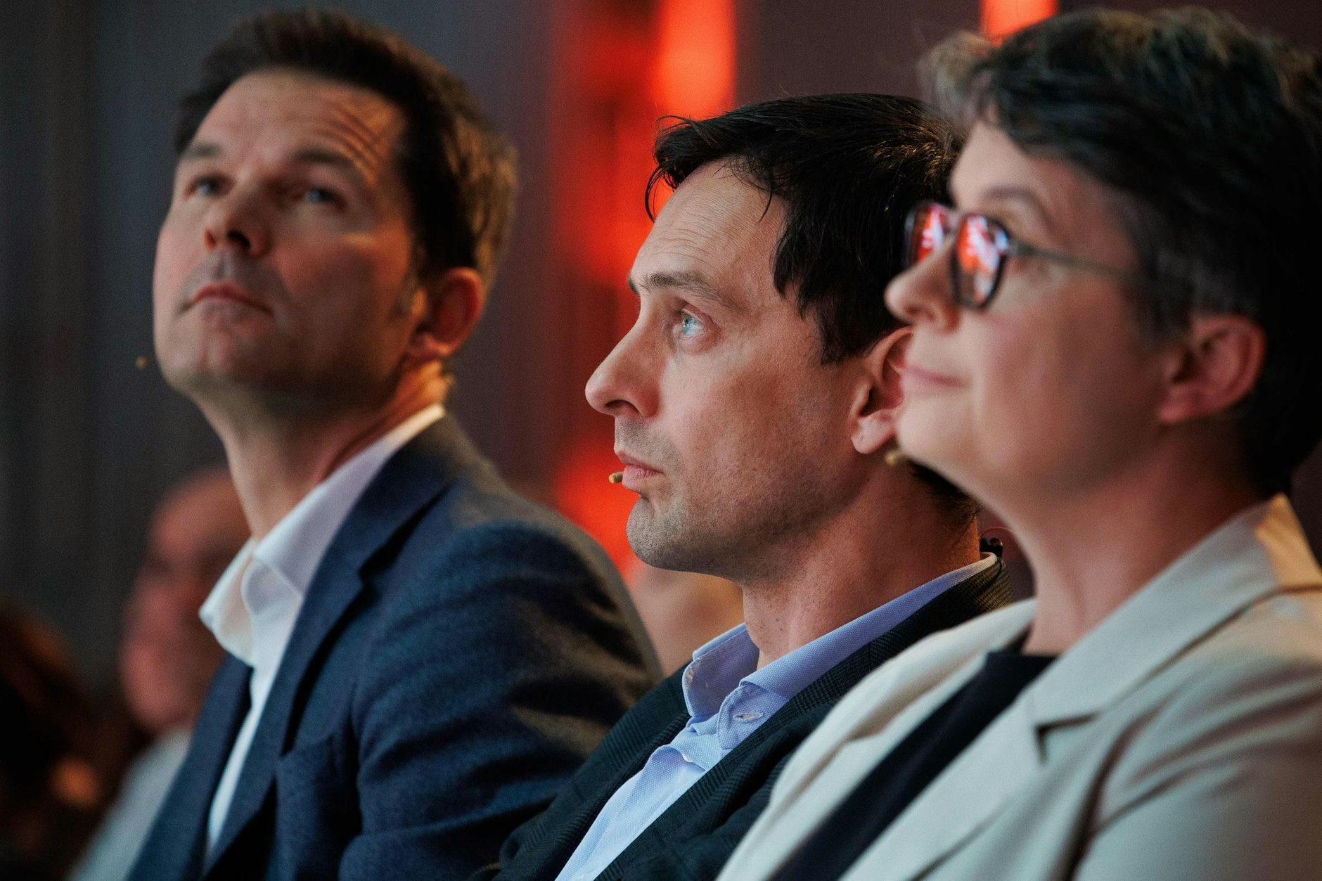 Steffen Krach (l.), SPD-Spitzenkandidat für die Berlin-Wahl 2026, soll die gescheiterten Martin Hikel und Nicola Böcker-Giannini an der Partzeispitze ablösen.