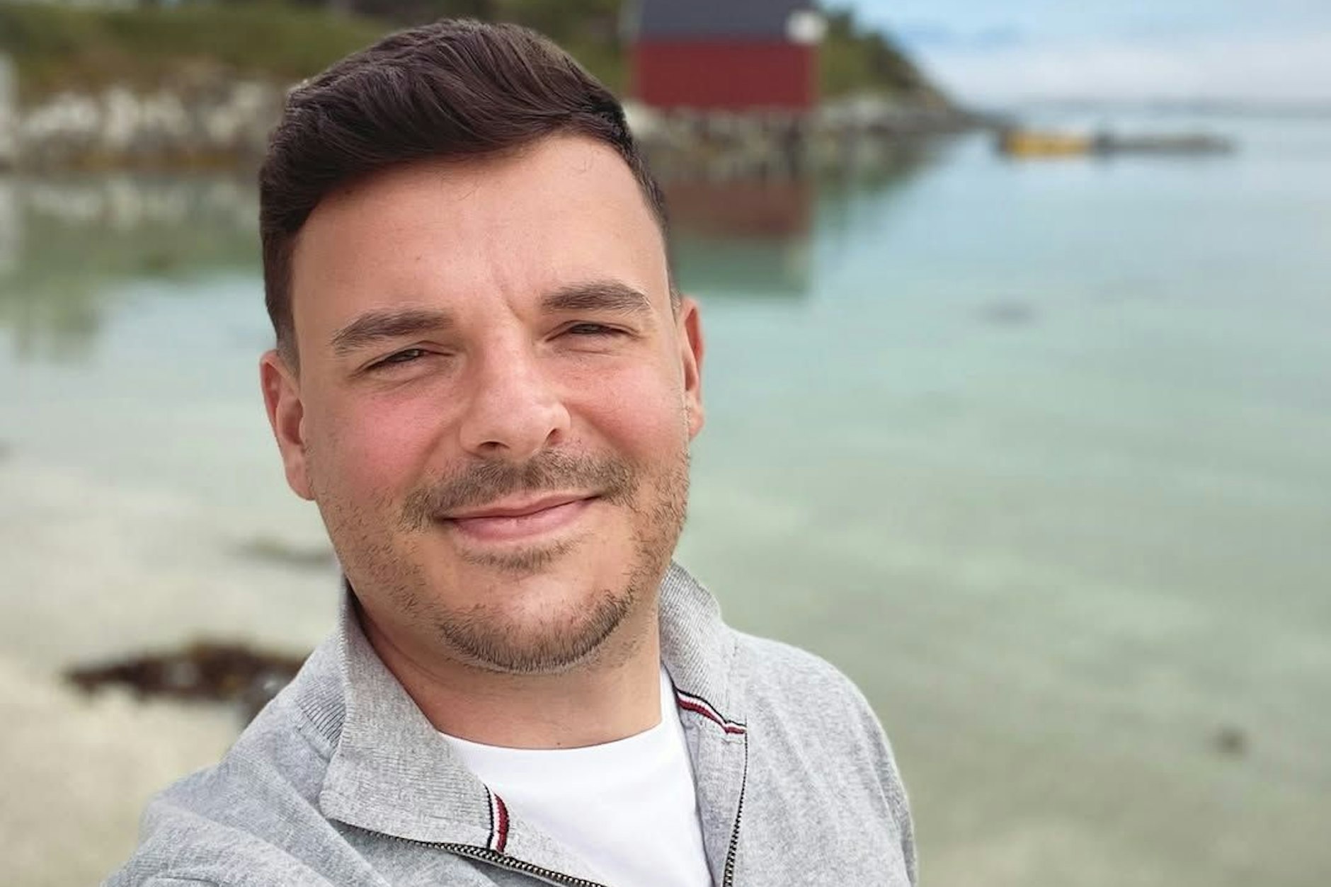 Jan Zimmermann erreichte mit seinem YouTube-Account „Gewitter im Kopf“ Millionen. Nun wurde er tot in seiner Wohnung gefunden.