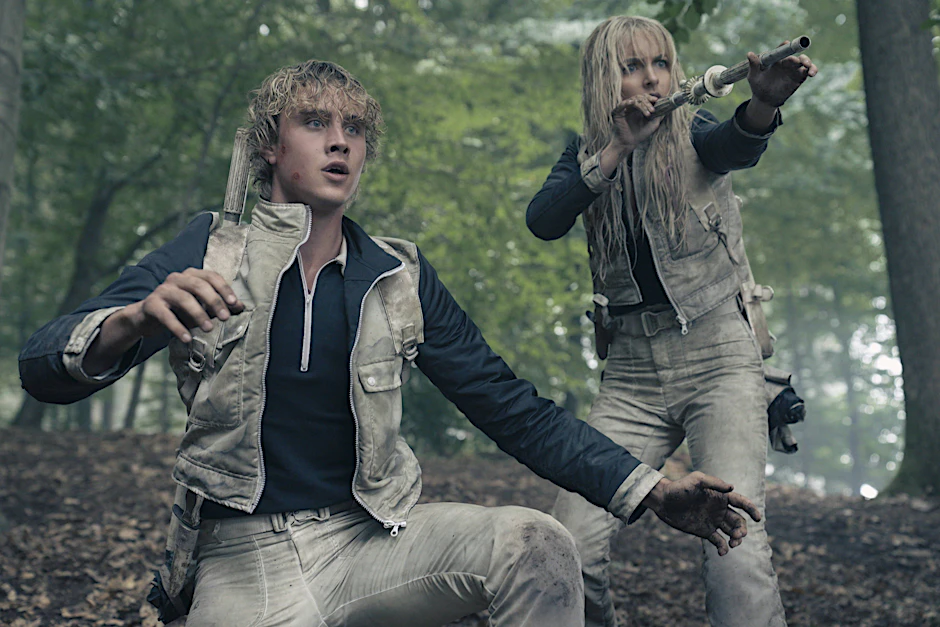 Joseph Zada als Haymitch Abernathy und Mckenna Grace als Maysilee Donner in „Sunrise on the Reaping“.
