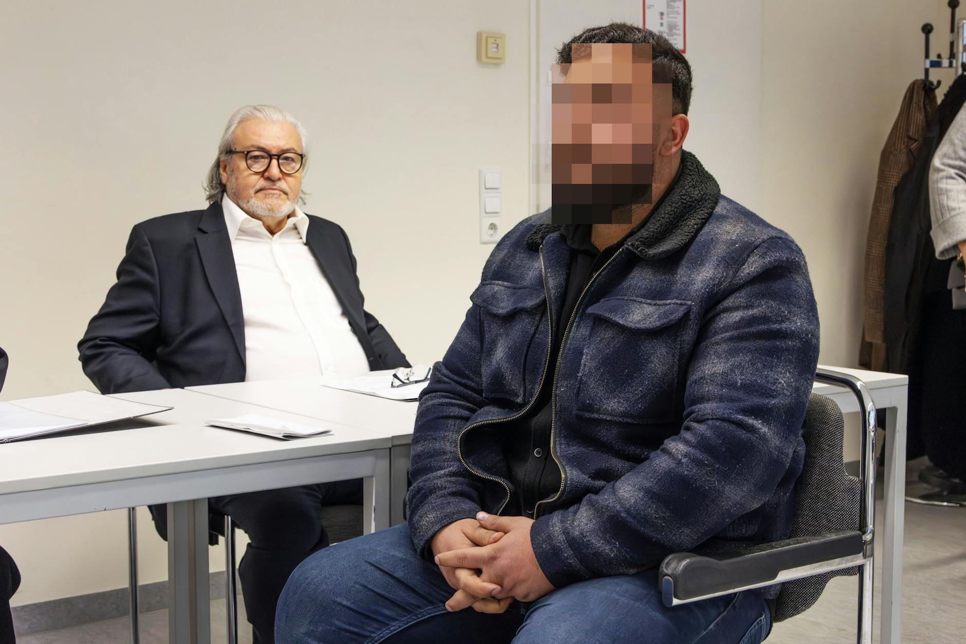 Hammer-Urteil in Berlin! Fußgänger totgefahren – 2000 Euro Geldstrafe