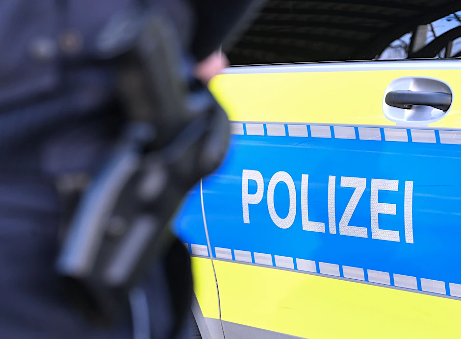 Die Polizei führte Razzien in mehreren Bundesländern durch.