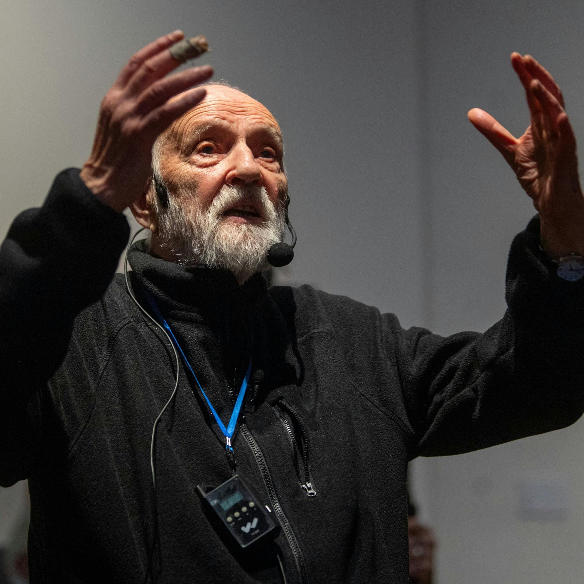 Image - DDR-Mädchen am Ostkreuz: „Arsenal on Location“ nimmt im Dezember noch einmal Fahrt auf