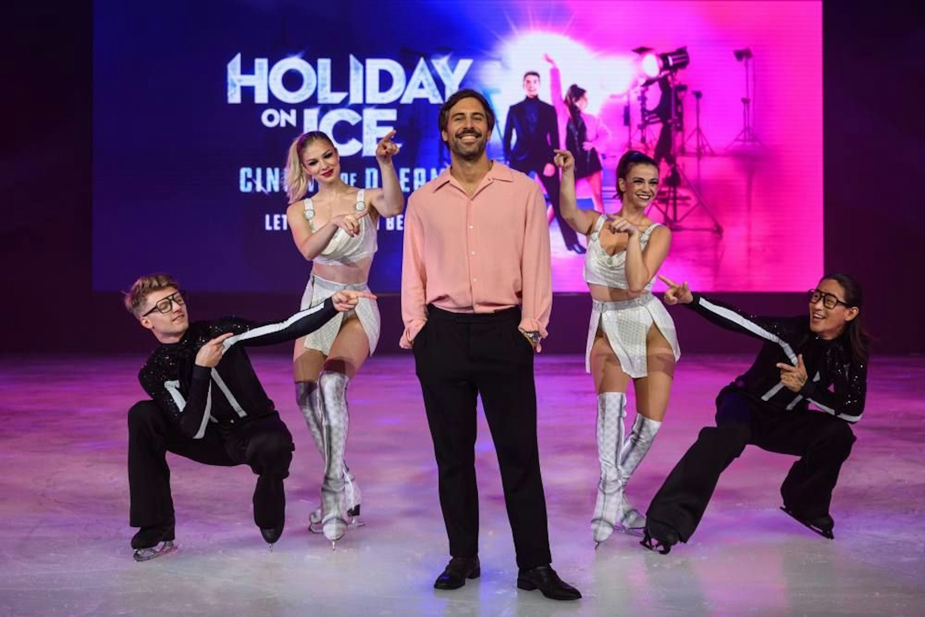 Max Giesinger ist als „Special Guest“ am 20.02.2026 bei der Eröffnung dabei!