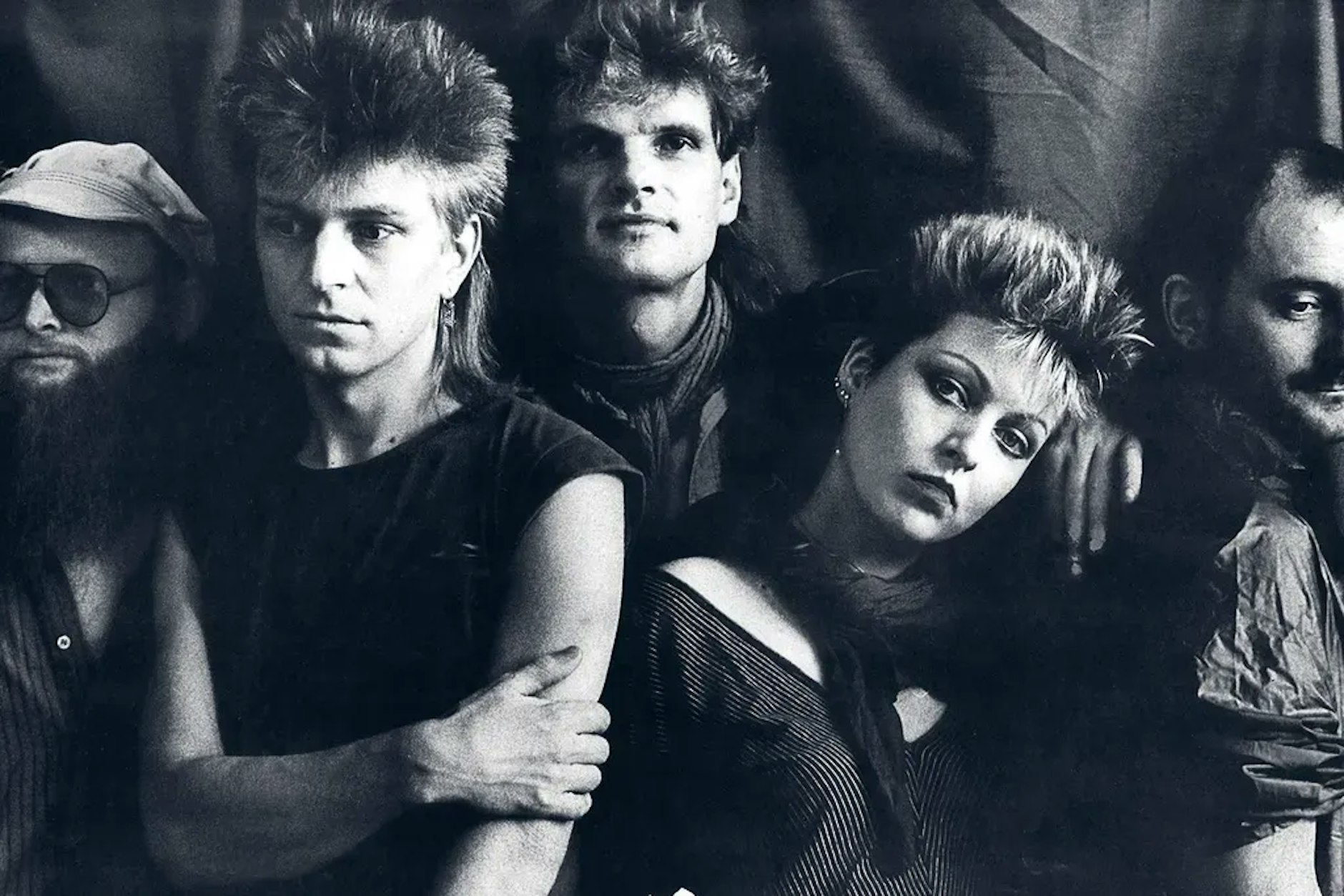 Silly 1983, als das Album „Mont Klamott“ entstand: Schlagzeuger Mike Schafmeier (li.), Ritchie Barton, Keyboarder Mathias Schramm, Tamara Danz und Gitarrist Thomas Fritzsching.