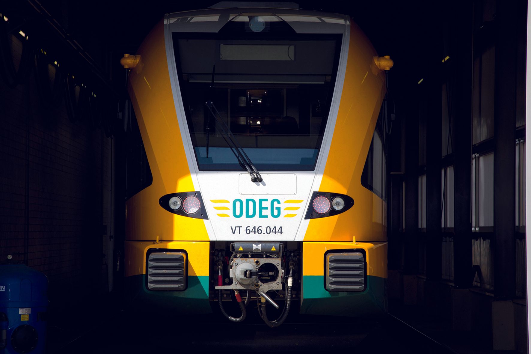 Tesla-Shuttle wieder mit Diesel: Kostenloser Zug bekommt neuen Betreiber und neuen Startbahnhof in Berlin