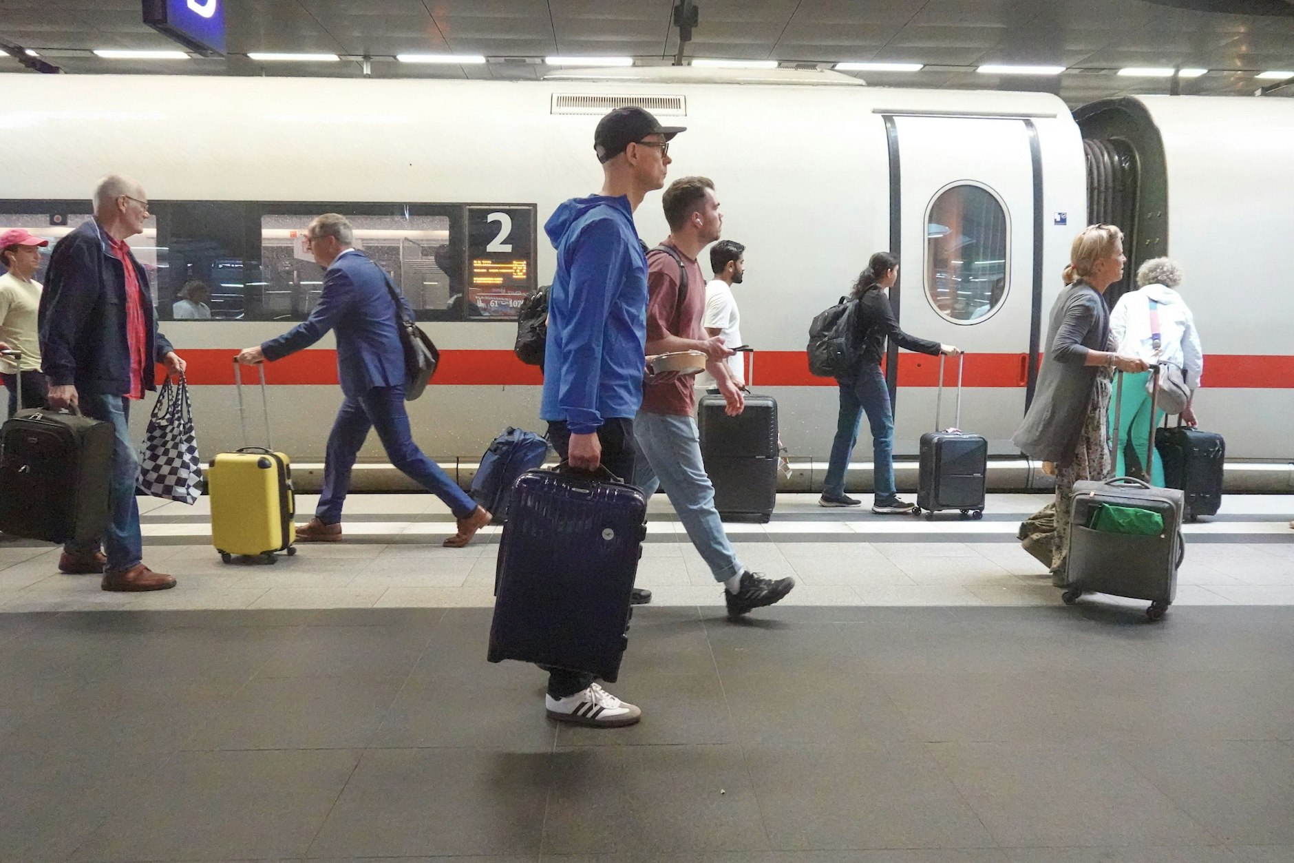 Die Bahn wechselt ab 14. Dezember ihre Fahrpläne, dann sind teilweise mehr Fernzüge auf der Schiene.