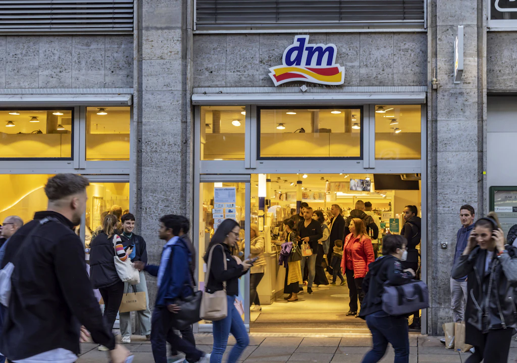 Debatte um Familienverband-Haltung zur AfD: Drogeriekette dm unter Druck
